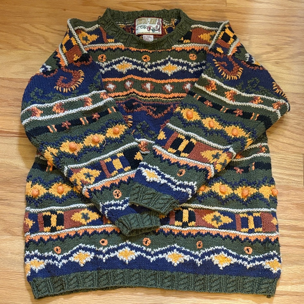 Colorful Patterned Sweater - Picture 4 of 4